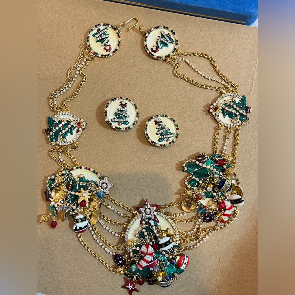 Lunch at the ritz Christmas tree necklace and clip on earrings!